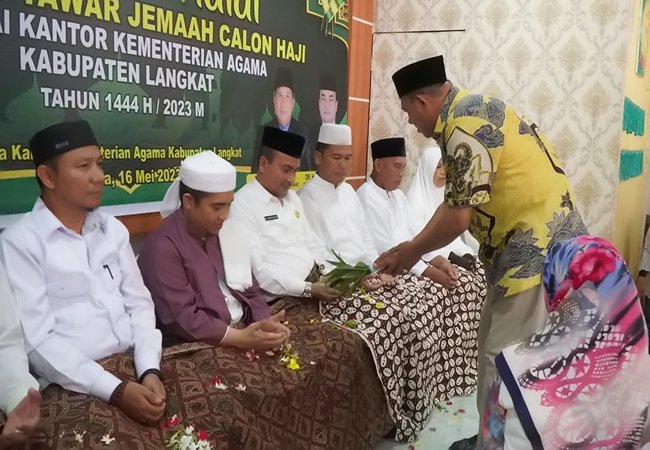 Tepung Tawar CJH Kemenag, Syah Afandin Jadikan Masyarakat Langkat Religius
