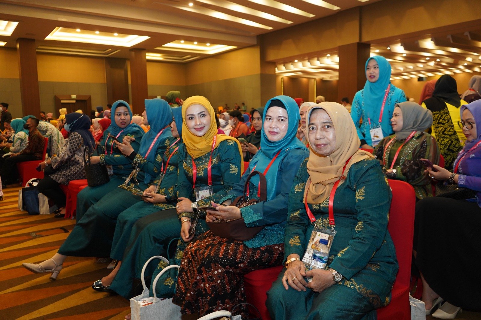 Hadiri Puncak HUT Ke- 43 Dekranas, Ini Harapan Ketua Dekranasda Asahan
