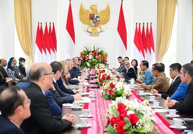 Terima Kunjungan Delegasi US-ABC, Jokowi Bahas Mobil Listrik