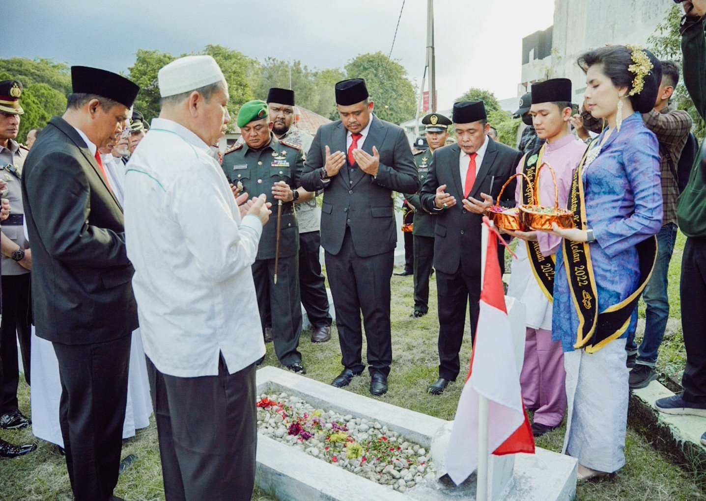 HUT ke-433 Medan, Bobby Nasution Ziarah di TMP