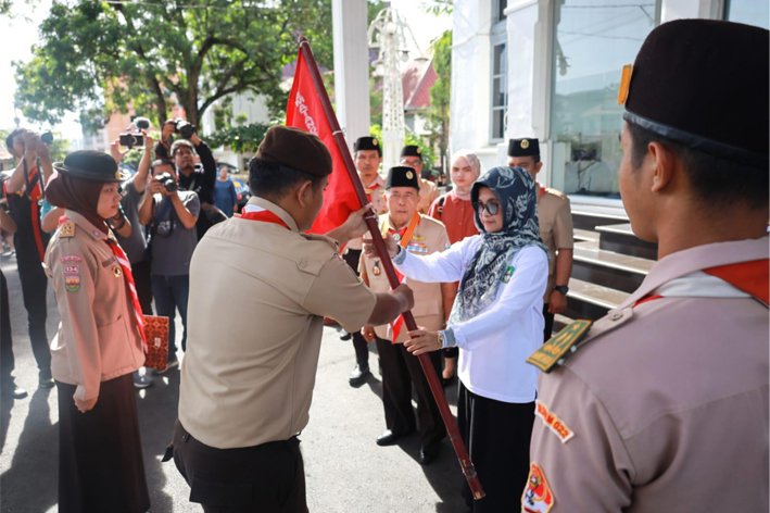 Wali Kota Siantar Melepas Kontingen Gerakan Pramuka Kwarcab Kota Pematang Siantar