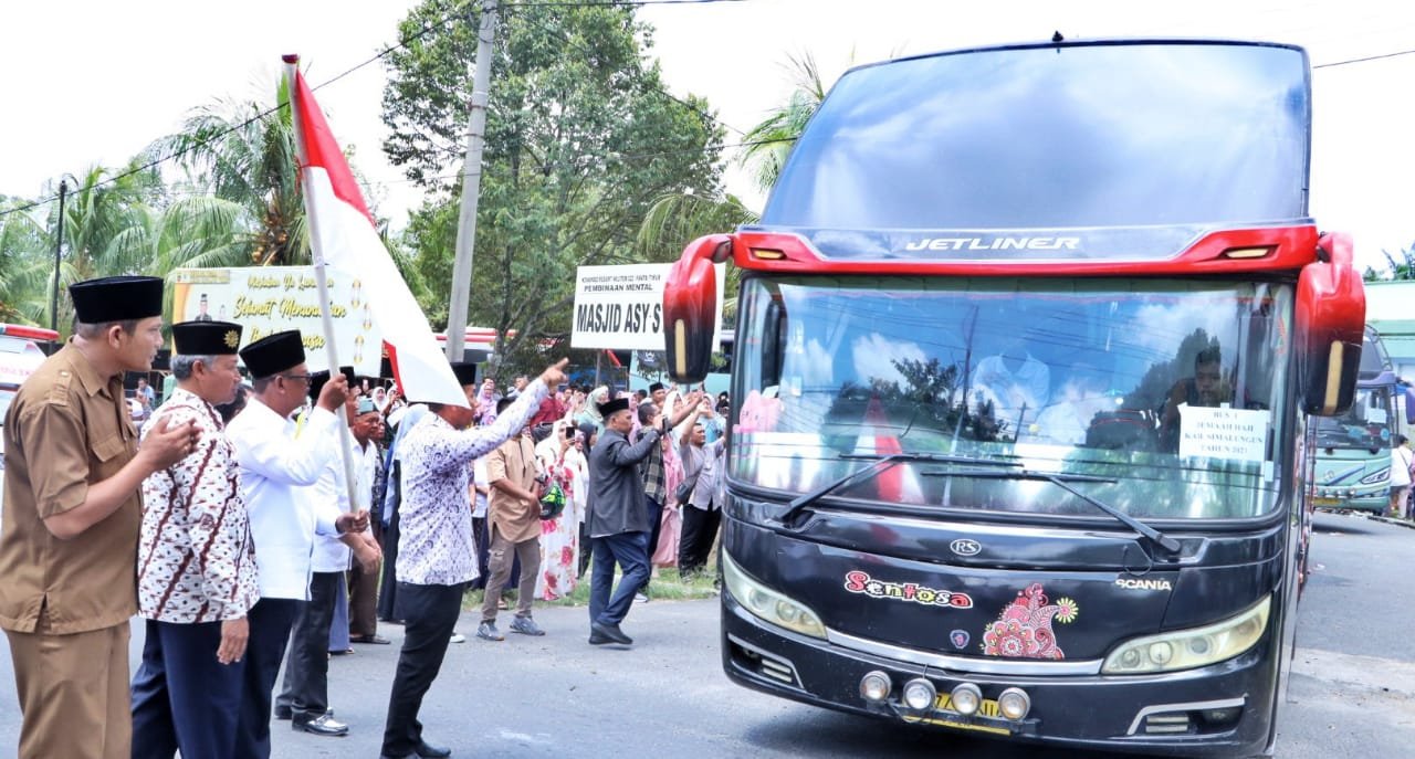 Jamaah Haji/Hajjah Asal Simalungun Berangkat ke Tanah Suci Makkah