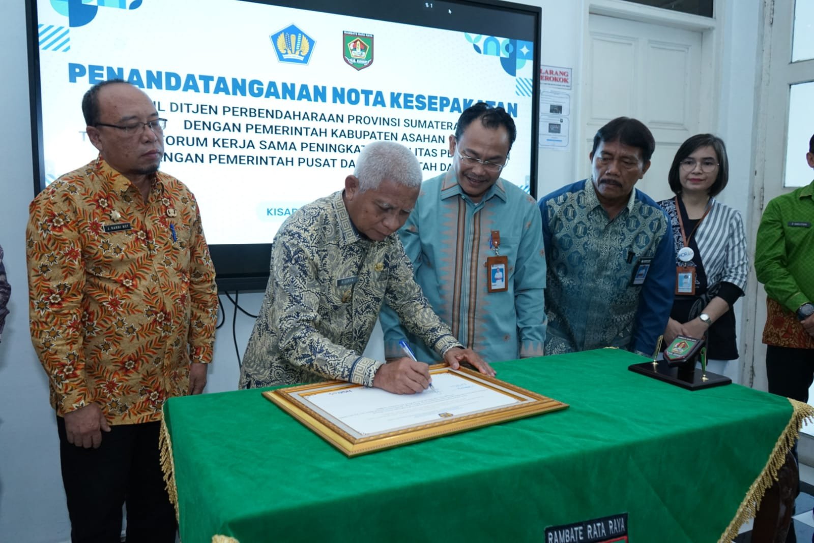 Penandatanganan Nota Kesepakatan  Kanwil Ditjen Perbendaharaan Provsu dengan Pemkab Asahan