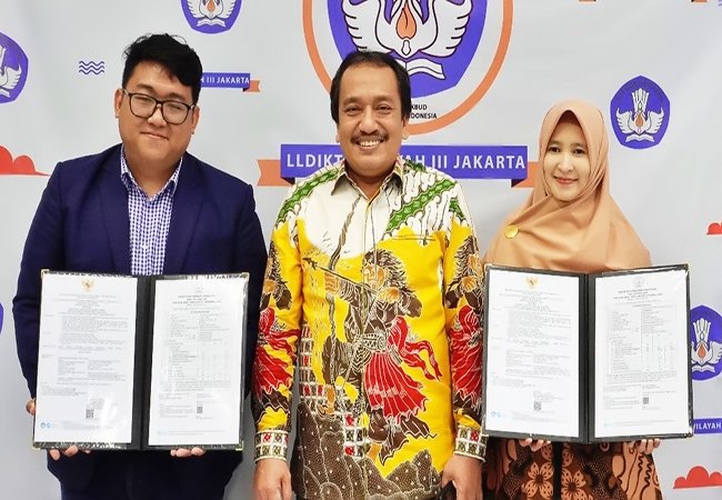 Sabet Gelar Profesor di Usia 33, Ibnu Sina Chandranegara Jadi Guru Besar Hukum