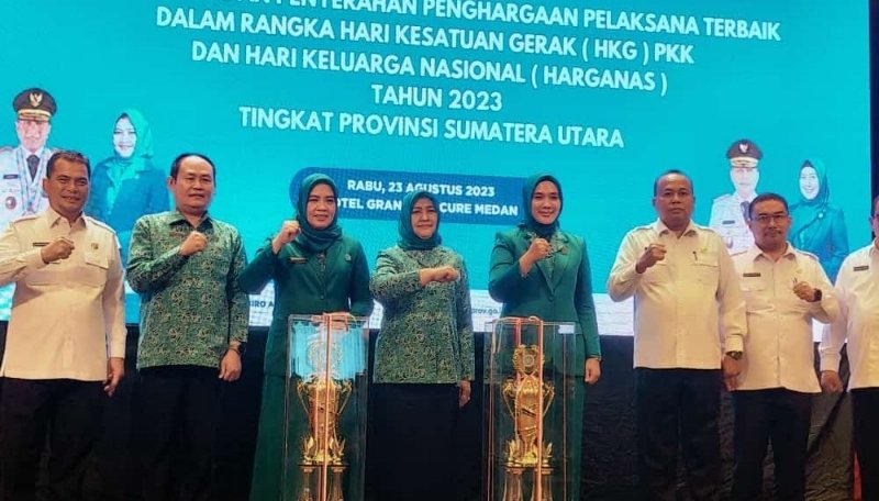 Raih Penghargaan Terbanyak, TP PKK Tapsel Juara Umum