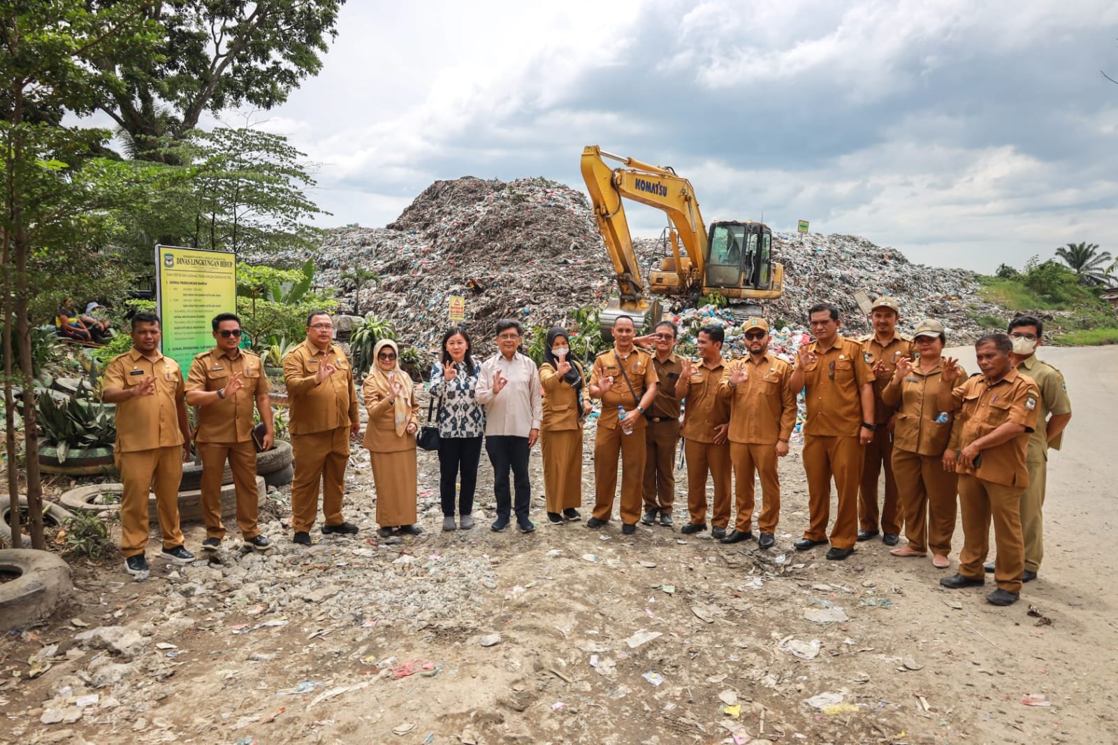 Wali Kota Siantar Bersama Investor Meninjau Lokasi Pembangunan Pabrik Pengolahan Sampah di Tanjung Pinggir