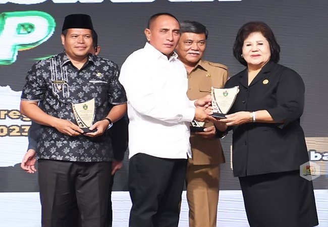 Bupati Karo Hadiri Pengukuhan 4.500 Relawan Bersih Narkoba Sumut