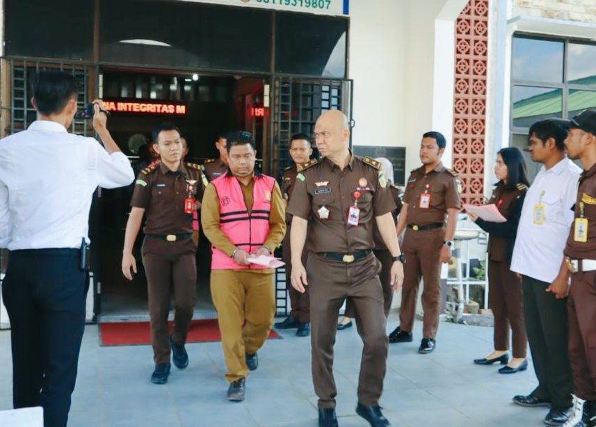 Diduga Tersandung Korupsi 2Miliar, Kabag Umum Sekda Lingga Ditahan