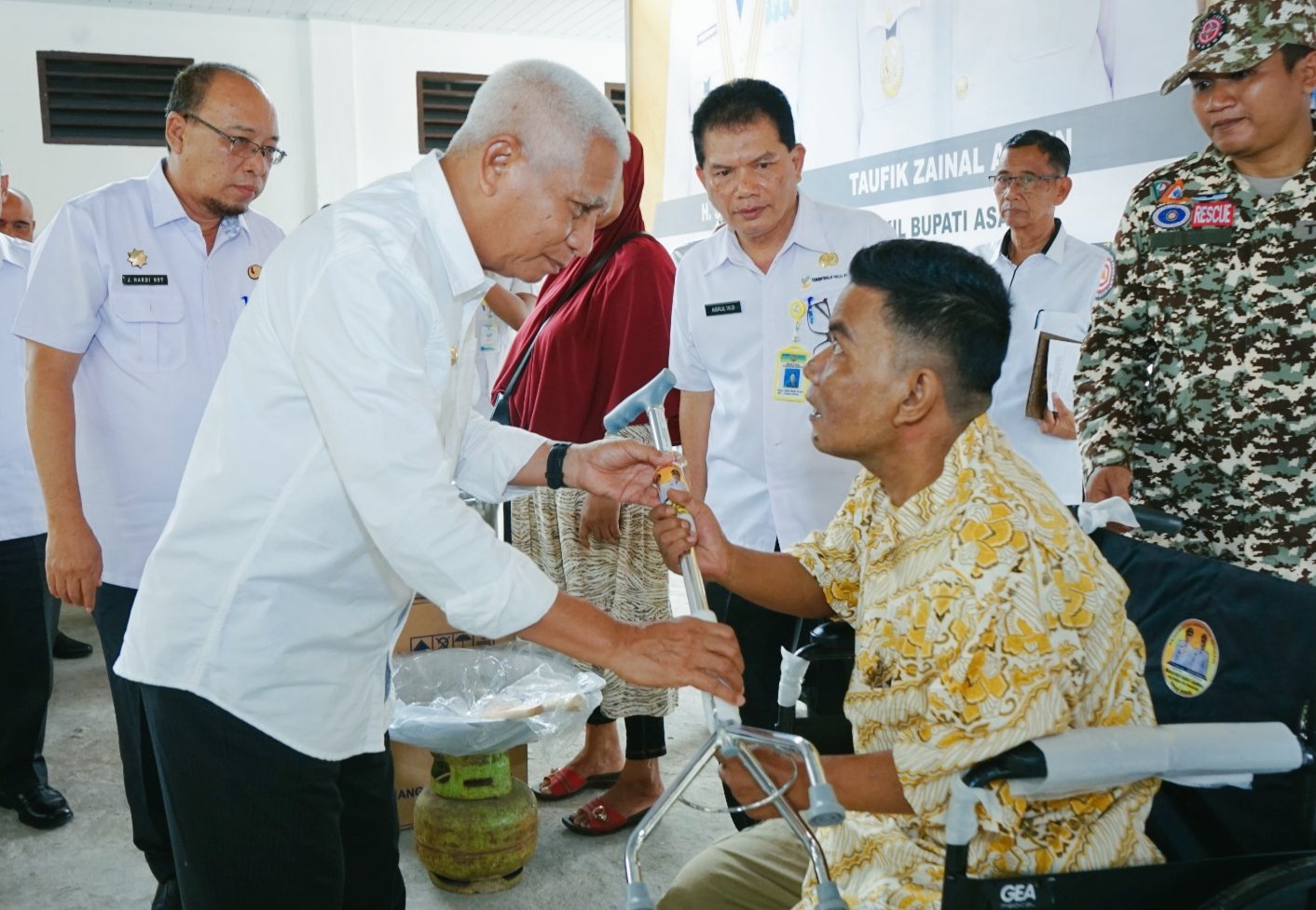 Resmikan Posko Taruna Siaga Bencana, Bupati Asahan Serahkan Bantuan Sosial