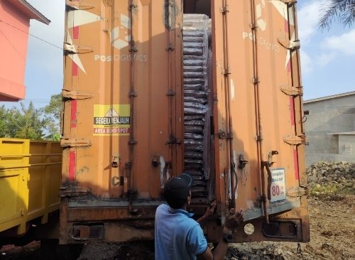 Pastikan Aman, Polres Tapsel Kawal Logistik Pemilu Ke Gudang KPU