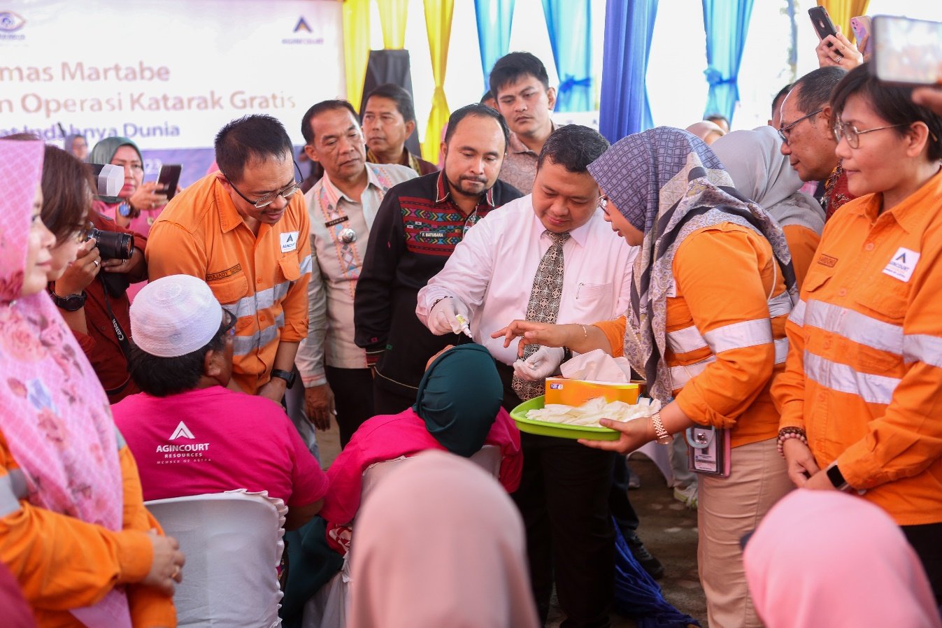 PTAR Martabe Buka Perban 1.300 Operasi Mata Katarak Melebihi Target