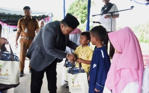 Bupati Tapsel Dolly Pasaribu : Warga Kurang Mampu Jangan Khawatir Untuk Berobat dan Melahirkan