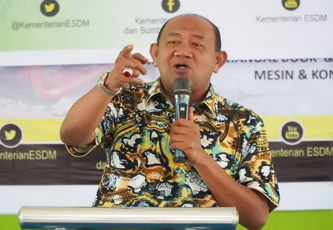 Syah Afandin Apresiasi Bantuan Alat Pertanian Kementrian ESDM