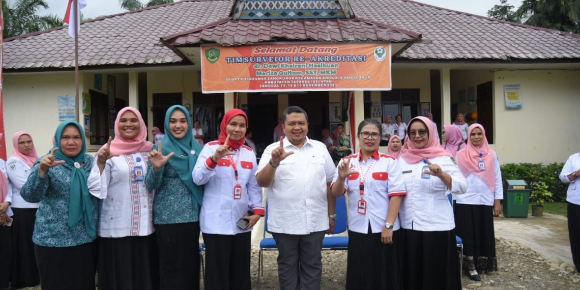 Bupati Tapsel Dukung Pelaksanaan Re-akreditasi UPT Puskesmas Sangkunur