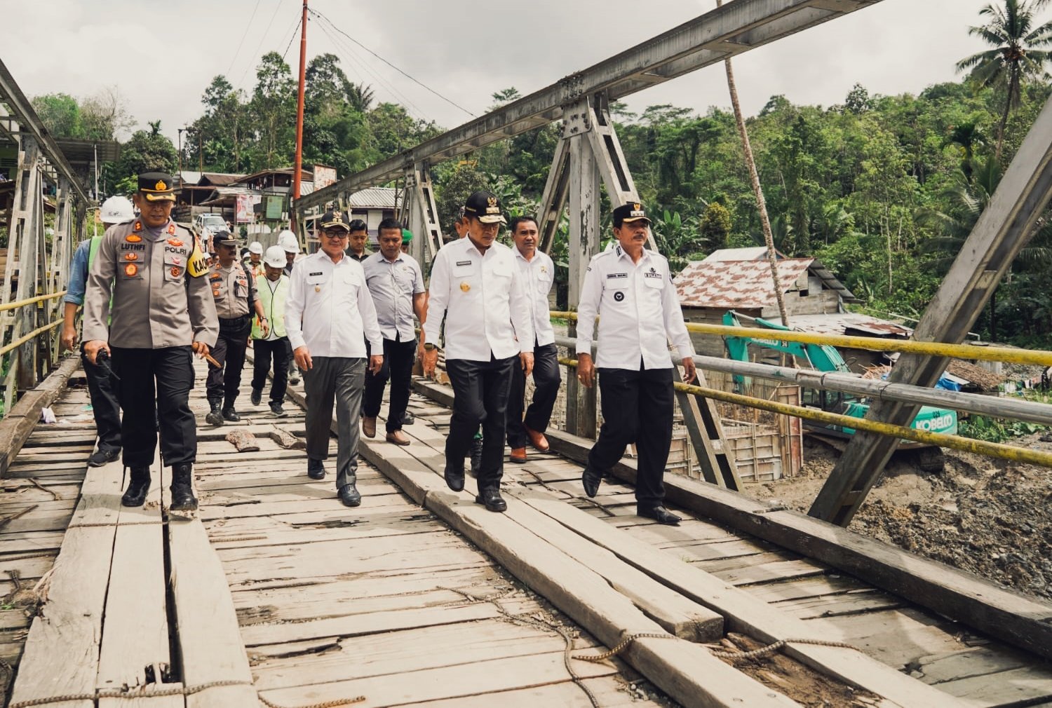 Kondisi Memprihatinkan,  Jembatan Nias Barat dengan Gunungsitoli Mulai Dikerjakan