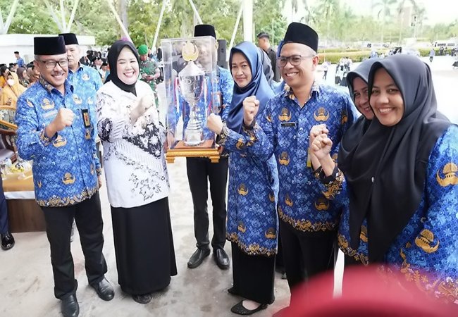 Pemko Batam Beri Apresiasi kepada ASN, Guru dan Tenga Kesehatan