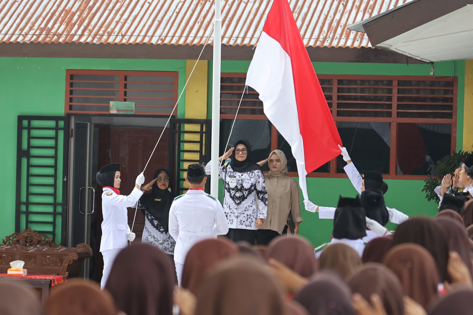 Wali Kota Siantar  Memperingati Hari Guru Nasional dan HUT ke-78  PGRI  