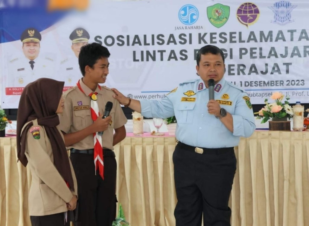 Bupati Tapsel Ingatkan Pentingnya Pengendara Pemula Untuk Patuhi Berlalu Lintas