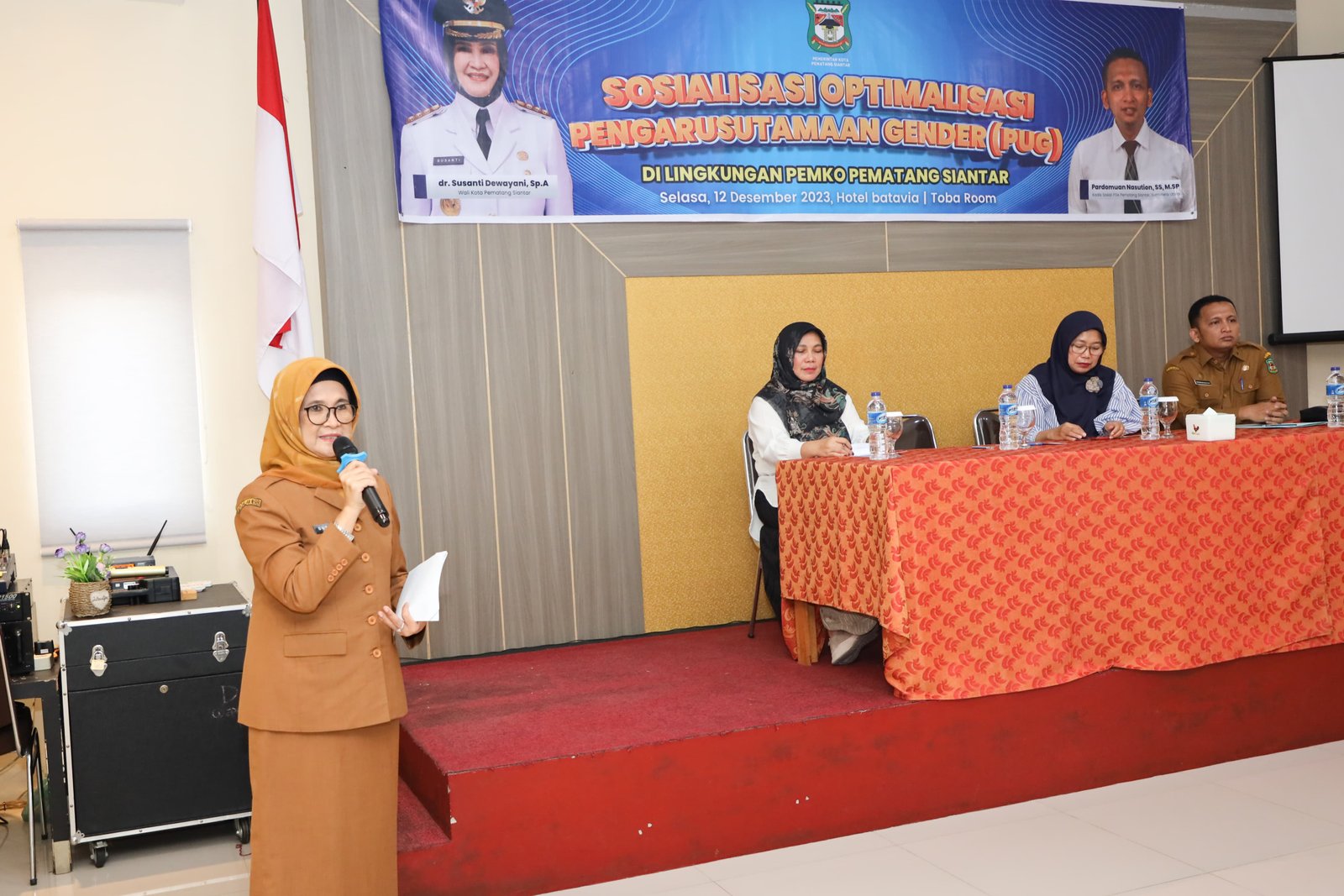 Wali Kota  Siantar Buka Kegiatan Sosialisasi Optimalisasi Pengarustamaan Gender