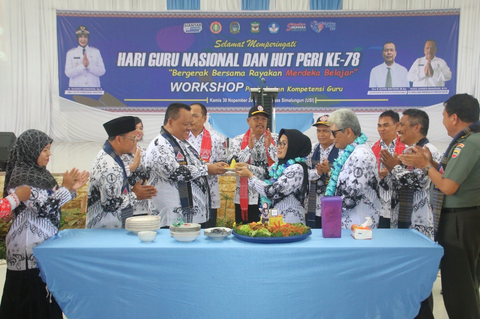 Wali Kota Siantar Hadiri Puncak Perayaan Hari Guru Nasional dan HUT ke-78 PGRI