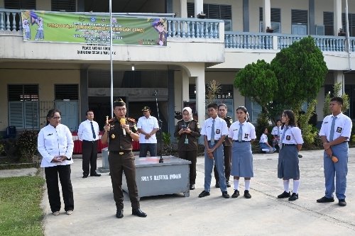 Jaksa Masuk Sekolah, Kajari P.Sidimpuan Tekankan Siswa Tentang Hukum