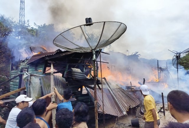 3 Rumah Hangus Terbakar Di P.Sidimpuan Utara, Diduga Akibat Korsleting