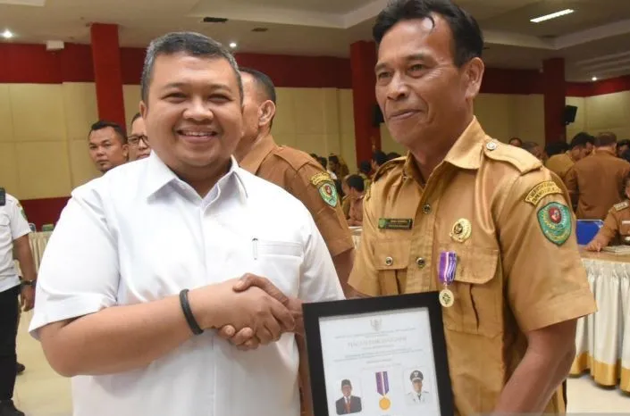 Wujud Desa Mandiri, Dua Desa di Tapsel Dapat Penghargaan Dari Kemendes PDTT RI