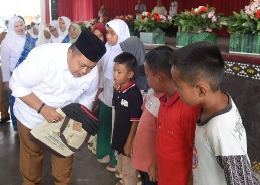 Wabup Asahan Lepas Tim Sepakbola SSB Mezzaluna