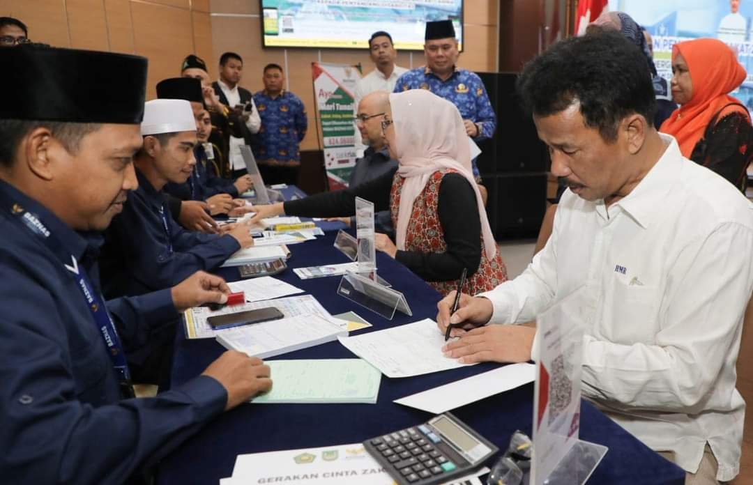 Walikota Batam, H Muhammad Rudi Terima Penghargaan BAZNAS Award 2024