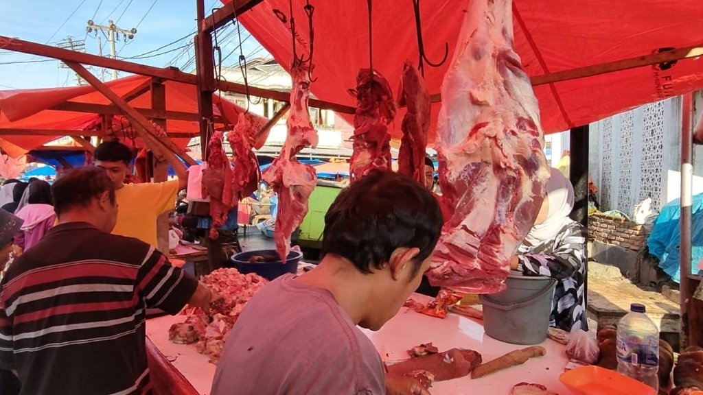 Sehari Jelang Puasa, Harga Daging Sapi Melonjak Naik di Kota P.Sidimpuan