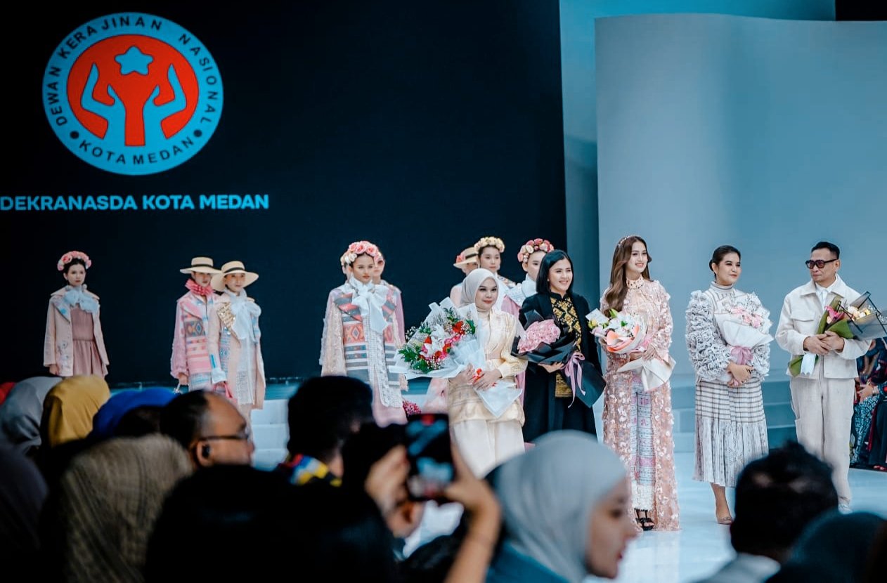 Dekranasda Medan Tampilkan Hasil Wastra Terbaik dan Kolaborasi 3 Desainer Tanah Air di IFW 2024