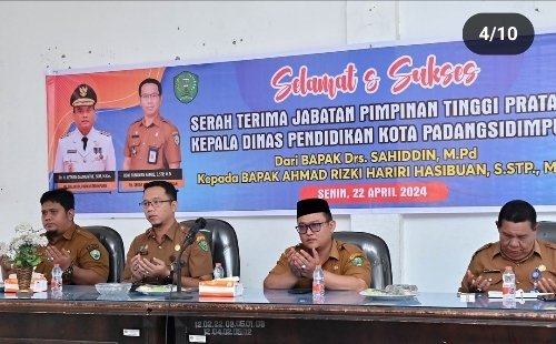 Dinobatkan Jadi Kadisdik Sidimpuan, Hariri Berharap Pegawai Bekerja Profesional