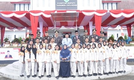 Harkitnas, Bupati Tapsel: Era Teknologi Saat ini Jadi Inovasi Kunci Atasi Kesulitan