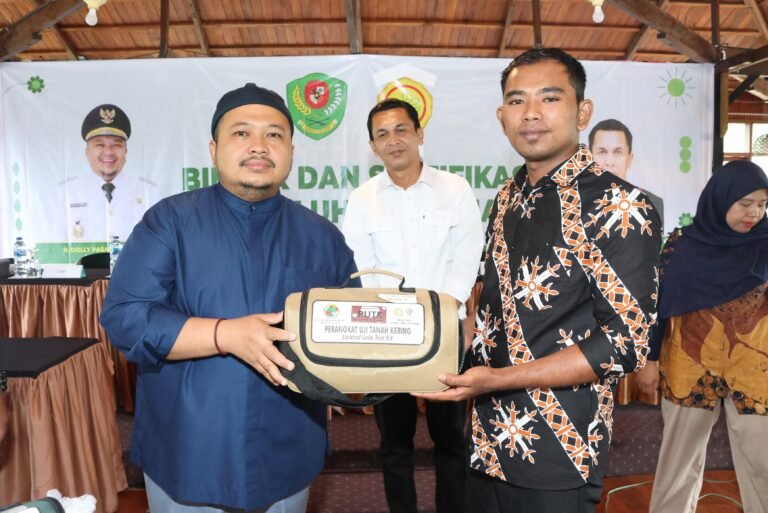 Tingkatkan Kompetensi SDM Penyuluh Pertanian, Bupati Tapsel Buka Bimtek dan Sertifikasi