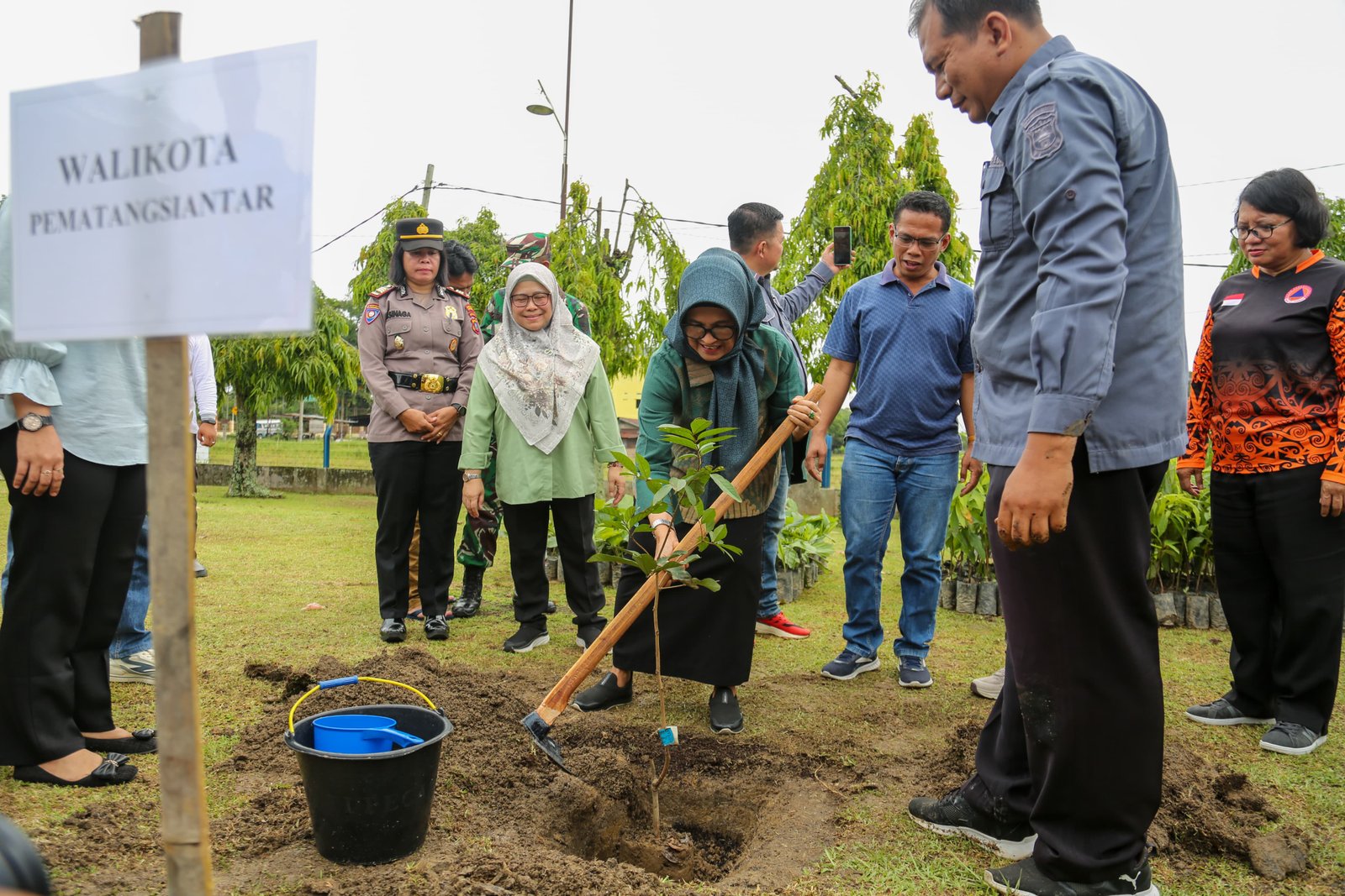 Peringati Hari Air Dunia ke-32, Walikota Pematangsiantar Gelar Tanam Pohon di Waduk Perumda Tirta Uli