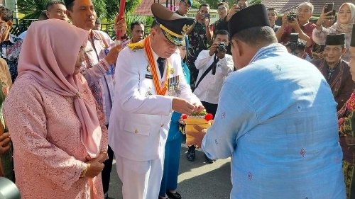 Timur Tumanggor PJ Wali Kota P.Sidimpuan Disambut Secara Adat