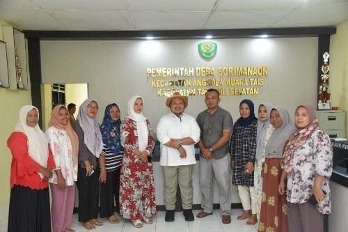 Bupati Tapsel Memotivasi Aparat Desa Sorimanaon Angkola Muaratais