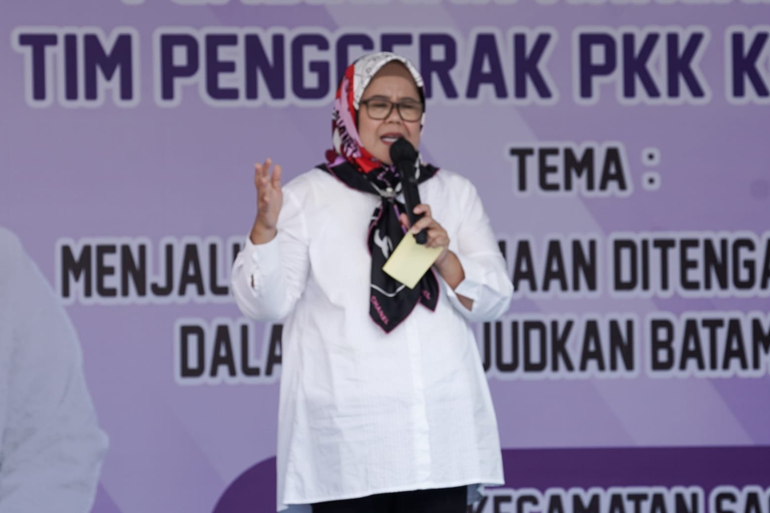 Marlin Agustina Bekali Perempuan Mendidik Anak Sejak Dini