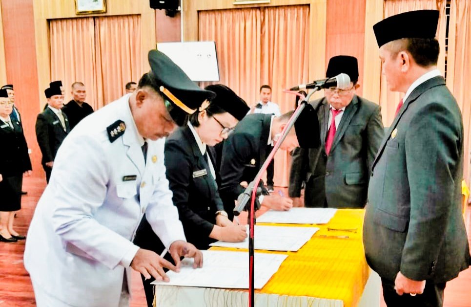 70 PNS di Simalungun Dilantik Sebagai Pejabat Administrator dan Pengawas