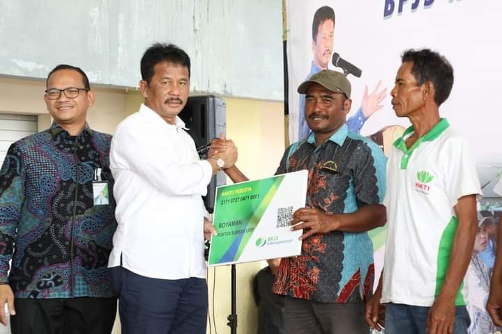 Rudi Beri Jaminan BPJS Ketenagakerjaan Bagi 2.300 Petani se-Batam