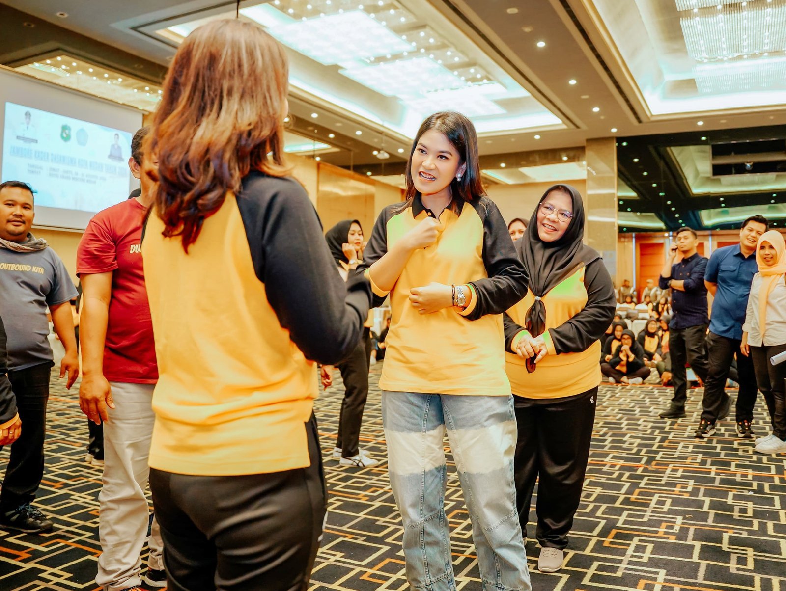 Wabup Asahan Resmikan Kantor Balai Desa Air Genting