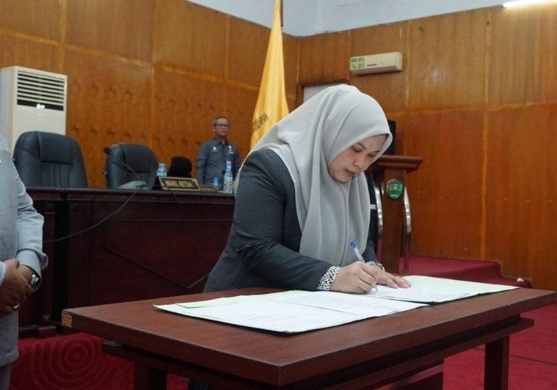 Sah! Sri Fitrah Munawaroh Jadi Ketua DPRD Definitif Sidimpuan, Berikut Harapannya