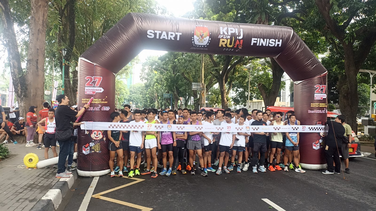 Jelang Masa Tenang Pilkada Serentak 2024, KPU Sumut Gelar KPU Fun Run
