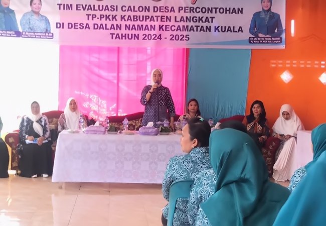 Pj. Ketua TP PKK Langkat Evaluasi Calon Desa Percontohan 2024 di Kuala