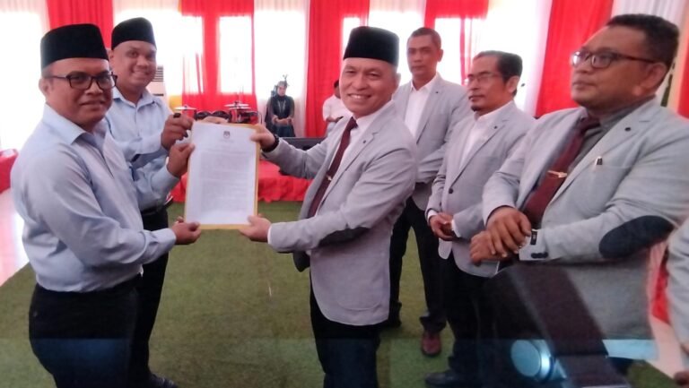 Rapat Pleno, KPU Tetapkan Letnan-Pahlevi Wali Kota dan Wakil Wali Kota Sidimpuan
