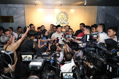 Dihadapan Komisi II DPR RI, Menteri Nusron Sampaikan 537 Perusahaan Diterbitkan 