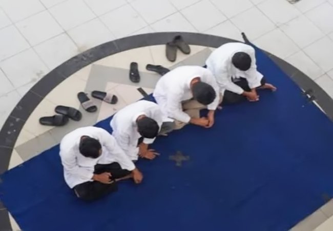 4 Pemain Judi Online Dicambuk