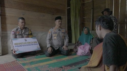 Kapolres Tapsel Road Show Sedekah Buat Pengidap Penyakit Hingga ODGJ
