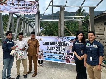 Dukung Pemulihan, PT SAE Beri Bantuan 2 Ton Beras Ke Korban Banjir di Tapsel
