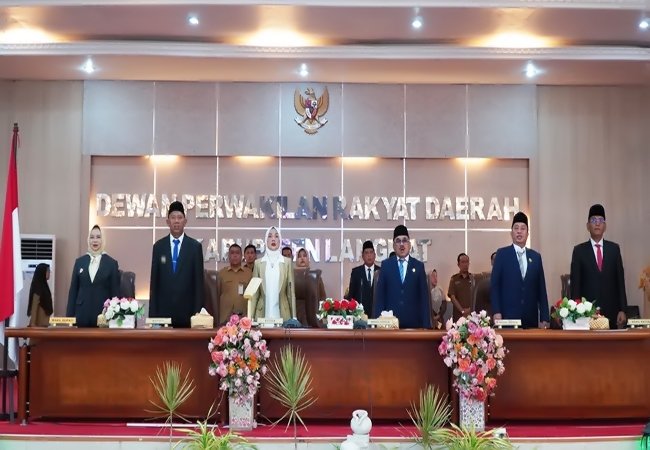 Buka Puasa Bersama Masyarakat, Pemkab Dairi Santuni Fakir Miskin dan Anak Yatim Piatu